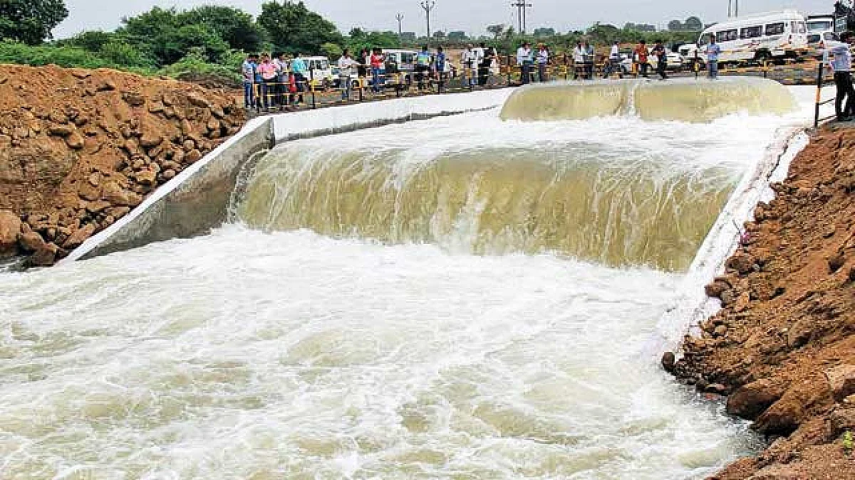 Saurashtra Narmada Avtaran Irrigation (SAUNI) scheme