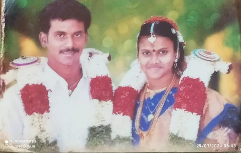 கிருஷ்ணமூர்த்தி - கிருத்திகா தம்பதி
