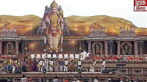 BREAKING NEWS : மதுரை முருக பக்தர்கள் மாநாடு.. அம்மா திடலில் கூடியுள்ள ஆயிரக்கணக்கான பக்தர்கள்! 