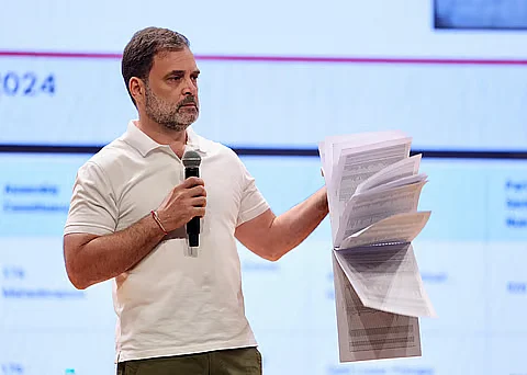 rahul showing 1 l vote theft with proof
