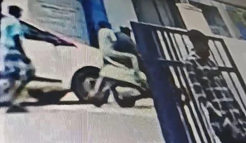 money theft infront of atm