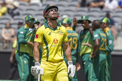 5 defeat to australin team