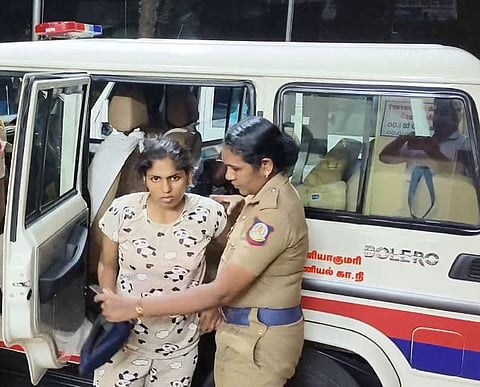 “பச்சிளம் குழந்தையை இரக்கமின்றி கொன்ற தாய்” - டிஸ்யூவை வாயில் அடைத்த கொடூரம்.. தன்னை விட குழந்தை மீது கணவர் அன்பு காட்டியதாக வாக்குமூலம்!