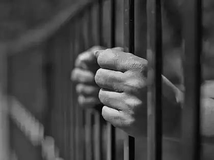 lock up  death 
