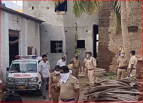 “தொழிற்சாலையில் வீசிய துர்நாற்றம்” - வடமாநில தொழிலாளி செய்த பயங்கரம்.. அழுகிய நிலையில் கிடந்த சடலம்!