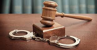 நாட்டைக் காக்கும் 'இராணுவ அதிகாரி' என்று நம்பிய பெண் மருத்துவர்... உண்மையில் வெறும் டெலிவரி செய்யும் நபரா? வீட்டிற்கே சென்று செய்த 'அசிங்கம்'