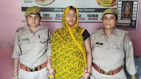 “17 வயது கள்ளக் காதலனுடன் தனிமையில் இருந்த 33 வயது தாய்” - பார்க்க கூடாததை பார்த்த சிறுமி.. மகளை கொன்று கிணற்றில் வீசிய பெண்!