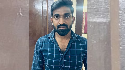 “உடலுறவுக்கு மறுத்த புதுமணப்பெண் சைக்கோவாக மாறிய கணவன்” - திருமணமான இரண்டு நாட்களில் சுத்தியலால் அடித்து துன்புறுத்திய கொடூரம்!