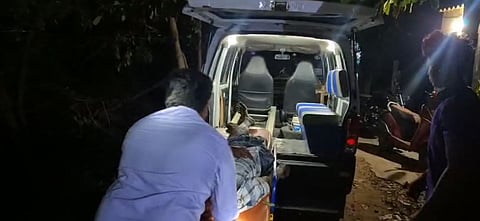 “என் அக்கா பொண்ணு கிட்ட எப்படி வேணா பேசுவேன்” - வம்பாக தொடங்கிய குடும்ப சண்டை… மகள் கண்முன்னே கொல்லப்பட்ட தந்தை!