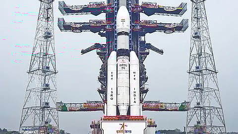 தோல்வியே இல்லாத சரித்திரம்! உலகையே மிரள வைத்த இஸ்ரோவின் 'பாகுபலி' - 100% வெற்றியின் ரகசியம் என்ன?