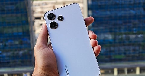 15,000 ரூபாய்க்குள் அதிரடி 5ஜி போன்கள்: உங்கள் பணத்திற்கு ஏற்ற சிறந்த தேர்வு எது?