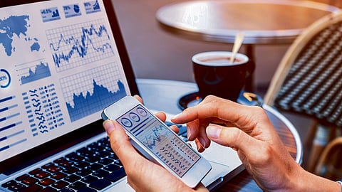 2026-ல் பணக்காரராகப் பங்குச்சந்தையில் எதில் முதலீடு செய்யலாம்? லாபம் தரும் செக்டார்கள் மற்றும் டிப்ஸ்!