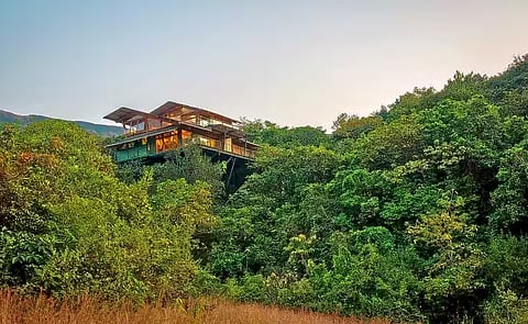 இயற்கையைச் சிதைக்காத பயணம்.. சுற்றுலாவின் அவசியமும் மற்றும் அதன் பிரமிப்பூட்டும் பலன்களும்!