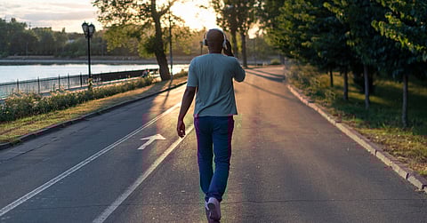 ஜிம்முக்கு போக நேரமில்லையா? வெறும் 30 நிமிடம் இதை செய்தால் போதும்.. உங்கள் எலும்புகளை இரும்பாக மாற்றும் எளிய ரகசியம்!