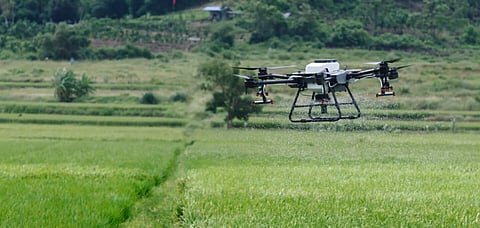 ஏர் பூட்டிய காலம் முடிந்தது! இனி ட்ரோன் மூலம் உரம் போடலாம் - தமிழக விவசாயத்தில் நிகழும் தொழில்நுட்பப் புரட்சி