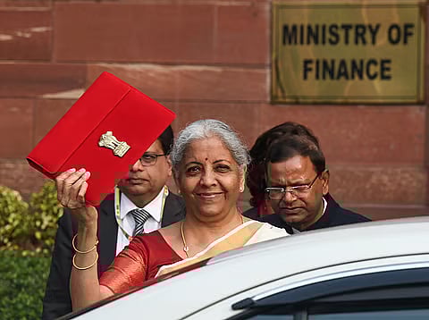 பிப்ரவரி 1 முதல் மாறப்போகும் தலையெழுத்து: பட்ஜெட் 2026 அதிரடி மாற்றங்கள்! உங்கள் பாக்கெட் காலியாகுமா? அல்லது நிறையுமா?