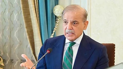 "பிச்சையெடுக்க வெட்கமா இருக்கு!" - உலக நாடுகளிடம் கையேந்தும் அவலம்.. பாகிஸ்தான் பிரதமர் ஷெபாஸ் ஷெரீப் கண்ணீர் வாக்குமூலம்!