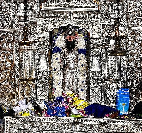 சனிப் பெயர்ச்சி 2026.. இந்த 3 ராசிகளுக்கு மாறும் தலைவிதி.. குபேர யோகம் தேடி வரப்போவது யாருக்கு? அதிர்ஷ்டக் காற்று வீசப்போகும் அந்த ராசிகள் நீங்களா?