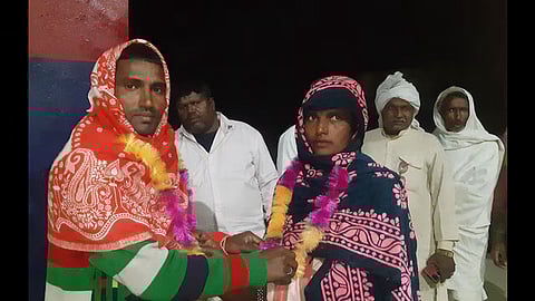 “கணவனுக்கு தூக்க மாத்திரை கொடுத்து காதலனுடன் உல்லாசம்” - மருமகனுடன் தொடர்பில் இருந்த அத்தை.. உயிர் பயத்தில் மனைவிக்கு திருமணம் செய்த வாலிபர்!