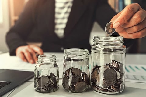 சம்பளம் வந்த உடனே காணாமல் போகிறதா? பணக்காரர்கள் பின்பற்றும் இந்த ஒரு ரகசியம் தெரிந்தால் நீங்களும் கோடீஸ்வரர் ஆகலாம்!