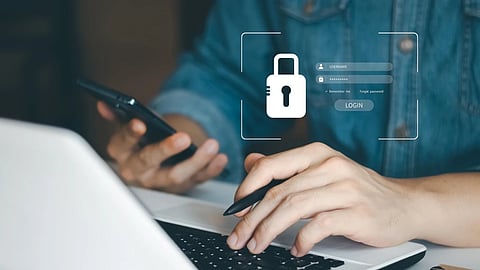 இணையத்தில் உங்கள் ரகசியங்கள் திருடப்படுகிறதா? ஹேக்கர்களிடமிருந்து தப்பிக்க இந்த 5 பாதுகாப்பு முறைகளைப் பின்பற்றுங்கள்!