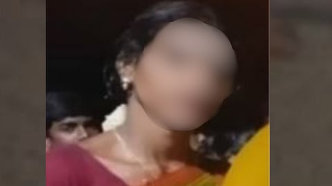 “திருநங்கையின் தலைக்கேறிய காம வெறி” - காலியிடத்தில் நிர்வாணமாக கிடந்த பெண் சடலம்… நள்ளிரவில் இளம் பெண்ணுக்கு நடந்த கொடூரம்!