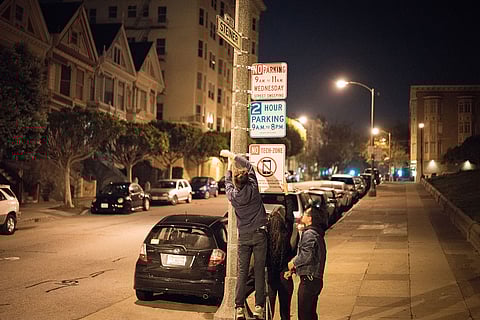 உங்கள் அலைபேசி உங்களை ஆளுகிறதா? திரைப் போதையில் இருந்து விடுபட்டு நிஜ உலகை ரசிக்க இதோ 5 எளிய வழிகள்!