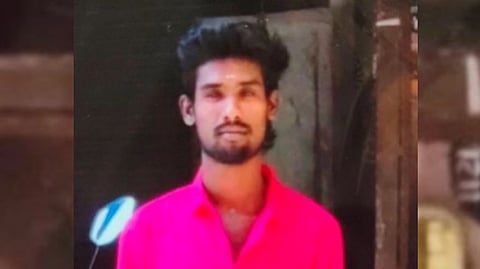 “பெண்ணை கொன்று குப்பை தொட்டியில் வீசிய கள்ளக்காதலன்” - தனிமையில் பேச மறுத்ததால் வெறிச்செயல்… மகள் கண்முன்னே தாய்க்கு நேர்ந்த கொடூரம்!