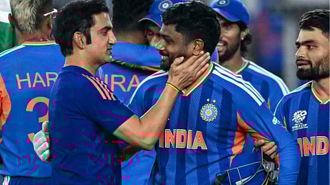 "சோஷியல் மீடியாவுக்கு பதில் சொல்ல வேண்டிய அவசியமில்லை!" - உலகக்கோப்பை வெற்றியை "அந்த 2 பேருக்கு" அர்ப்பணித்த கம்பீர்!