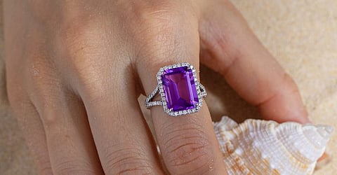 அதிர்ஷ்டம் உங்கள் கதவைத் தட்ட வேண்டுமா? உங்கள் ராசிக்கு எந்தக் கல் வெற்றியைத் தரும்?