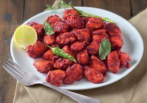 இனி கடையில் வாங்காதீங்க! மொறுமொறுப்பான 'சிக்கன் 65' வீட்டிலேயே செய்வது இவ்வளவு ஈஸியா?