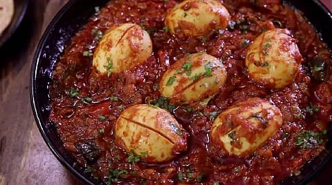 அவசர காலத்திற்கு அசத்தலான சைட் டிஷ்! ஹோட்டல் சுவையில் 'கமகம' முட்டை தொக்கு இப்படி செஞ்சு பாருங்க!