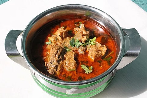 nattu-kozhi-kuzhambu