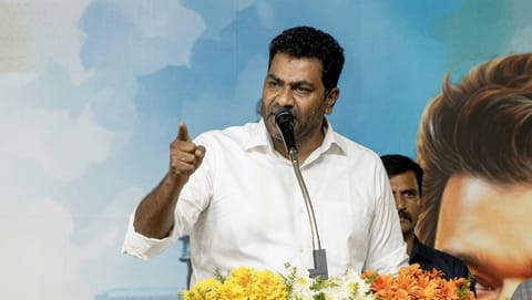“திமுகவின் ஒரு மேயர் கூட ஜெயிக்க முடியாது” - உதயநிதிக்கு நேரடி சவால் விட்ட ஆதவ் அர்ஜுனா… எம்.எல்.ஏ பல்லவிக்கு நடந்த அவமதிப்பால் ஆவேசம்!