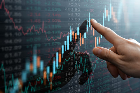 5 key stocks recommended by market experts