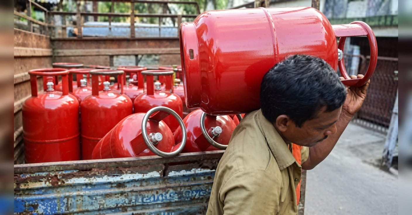 மத்திய கிழக்கு பதற்றம் இந்தியாவுக்கு புதிய எச்சரிக்கை: LPG இறக்குமதி கொள்கையை மறுபரிசீலனை செய்யும் நிலைக்கு தள்ளிய உலக எரிசக்தி நெருக்கடி