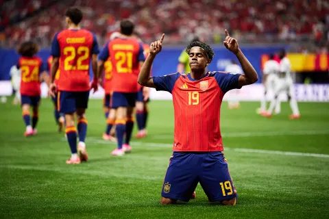 Lamine Yamal goal