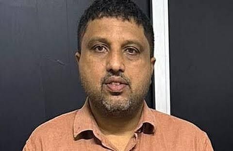 அபுதாபியில் இருந்து பெங்களூரு வந்த விமானத்தில் திடீர் உடல்நலக்குறைவு... 5 குழந்தைகளை விட்டுச் சென்ற கேரள தந்தையின் சோக முடிவு