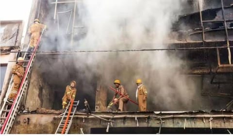 lucknow-aliganj-fire-tragedy