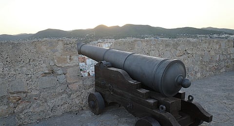 400 years old cannon 