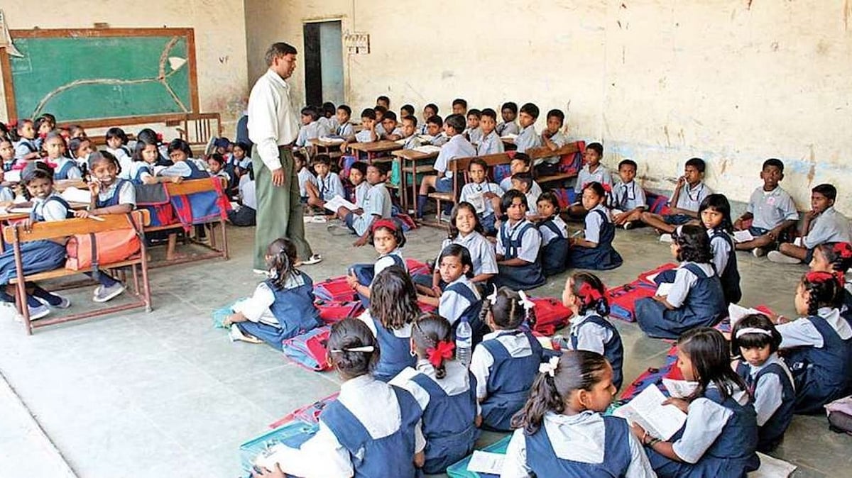 பள்ளியில் சேர்ந்தாலே போதுமா? ‘அனைவருக்கும் கல்வி’ என்ற இலக்கில் இன்னும் ஏன் சில குழந்தைகள் பின்தங்குகின்றனர்?