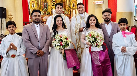 இரட்டையர்களால் நிரம்பிய திருமண விழா... கேரளாவில் அரங்கேறிய அரிய நிகழ்வு விருந்தினர்களை வியப்பில் ஆழ்த்தியது