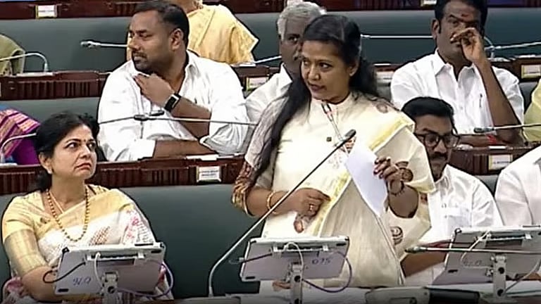 “எதிர்க்கட்சி வரிசையில் அமர்ந்த காங்கிரஸ் MLA தாரகை கத்பர்ட்” - சபாநாயகர் சொன்ன விளக்கம்… சட்டசபையில் பரபரப்பு!