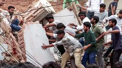 Delhi Satya Niketan Building Collapse