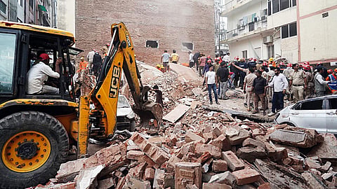 Delhi Satya Niketan Hostel Collapse