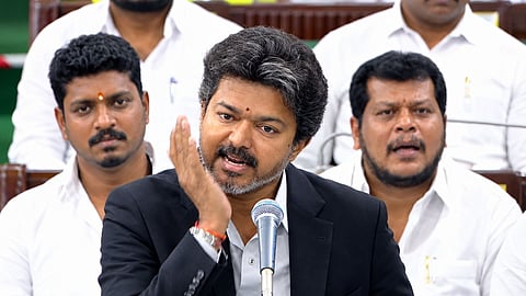 "எனது உடல்மொழி உள்நோக்கம் கொண்டதில்லை" - சைகை குற்றச்சாட்டுக்கு விஜய் விளக்கம்!