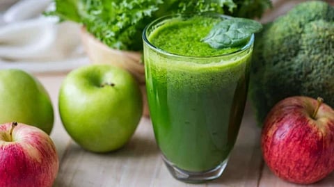 Green Juice-ஐ தினசரி உணவில் சேர்த்தால் என்ன நடக்கும்? தெரிந்துகொள்ள வேண்டிய நன்மைகள்!