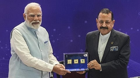 ரூ.1 லட்சம் கோடி Deep-Tech திட்டத்தில் தற்காலிக தேக்கம்... நிதிக்காக காத்திருக்கும் புதிய தொழில்நுட்ப நிறுவனங்கள்