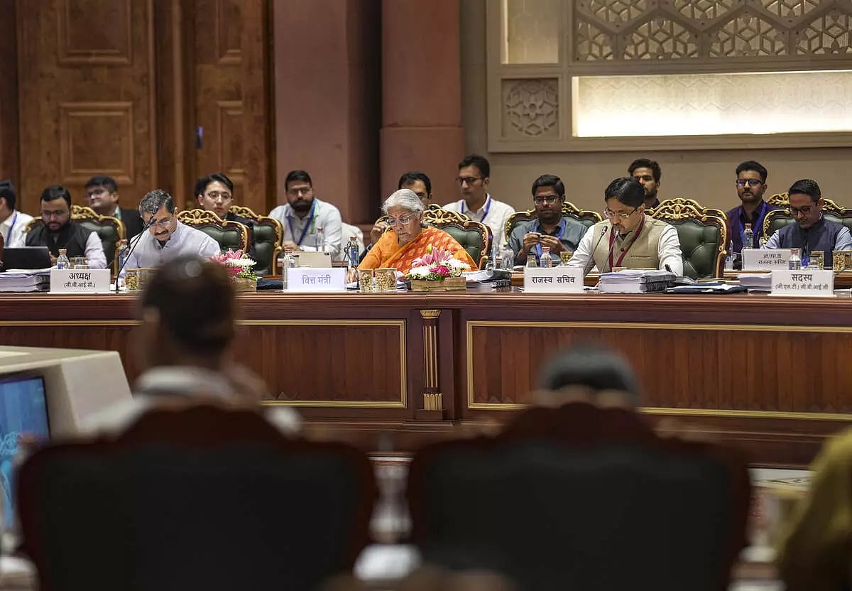 ஜிஎஸ்டி அதிகாரிகளின் கைது அதிகாரம் நீக்கம்: வணிகர்களுக்கு நிம்மதி