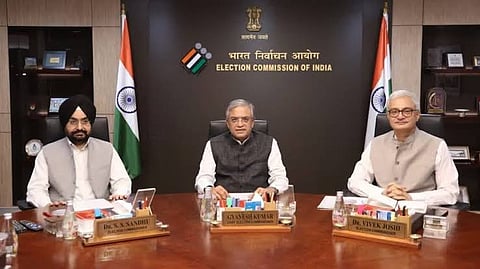 124 Former IAS IFS Officers